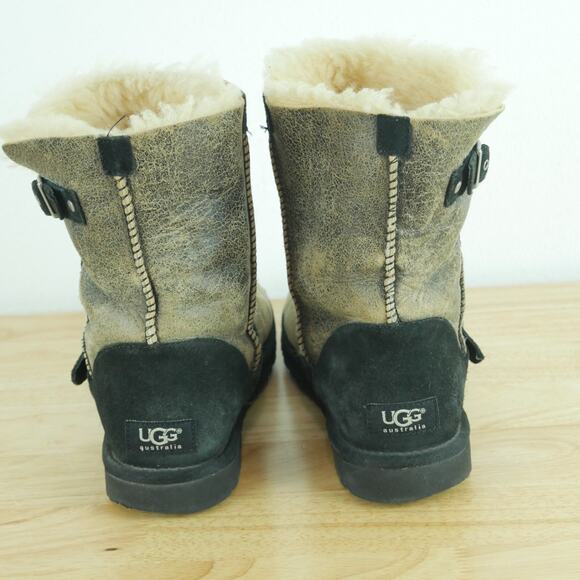 Ugg Size 8 Boots Dylan Short Buckle Suede Shearling Distressed Boho Grunge - Picture 8 of 11